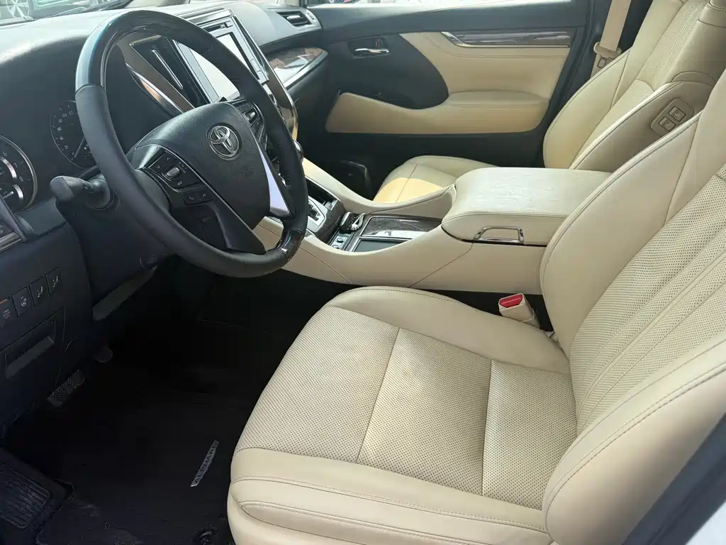Toyota Alphard 2019 — фото 4