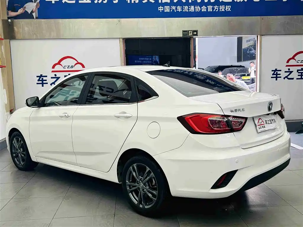 Changan Eado DT 2020 — фото 7
