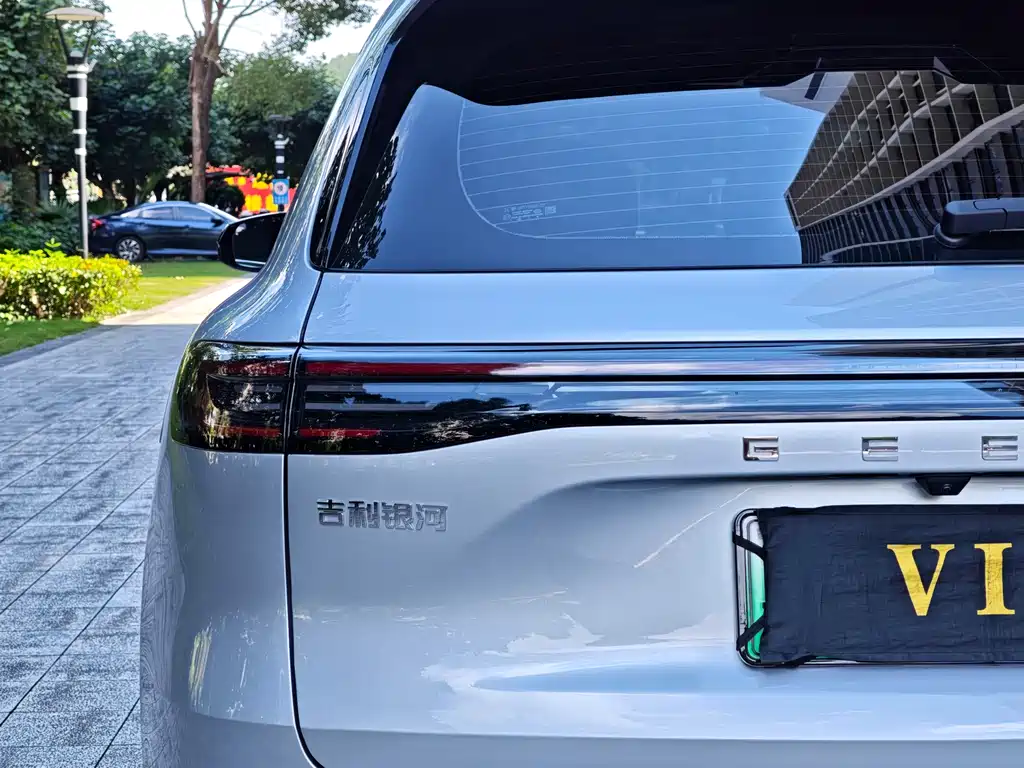 Geely Galaxy Starship 7 2025 — фото 12