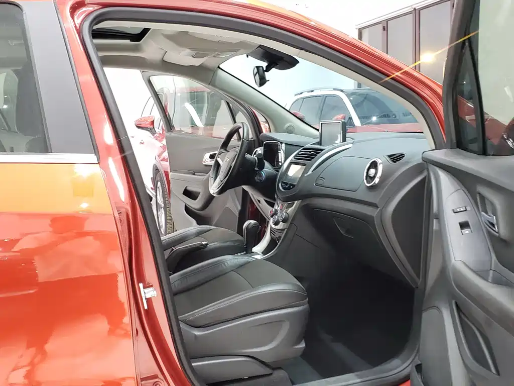 Chevrolet Trax 2015 — фото 8