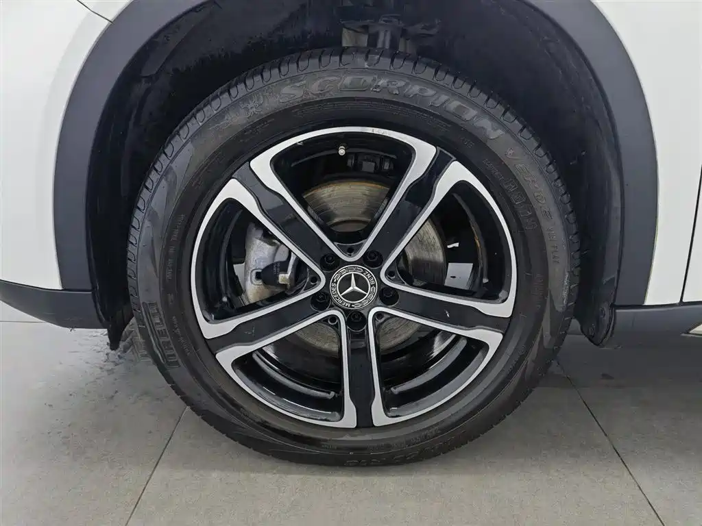 Mercedes-Benz GLA 2019 — фото 17