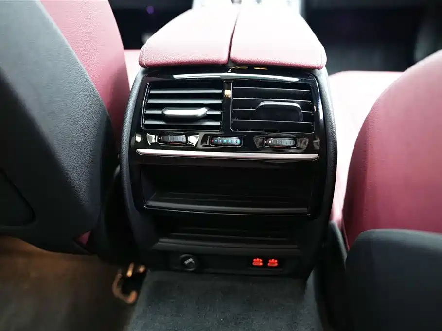 BMW 5 Series 2023 — фото 15