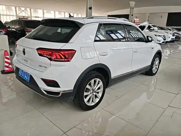 Volkswagen T-Roc 2023