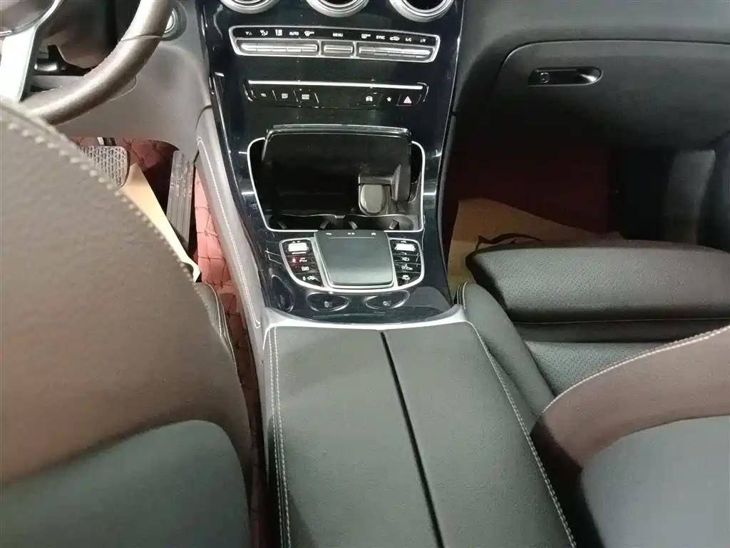 Mercedes-Benz GLC 2021 — фото 14