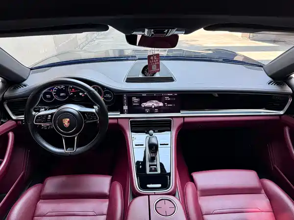 Porsche Panamera 2019