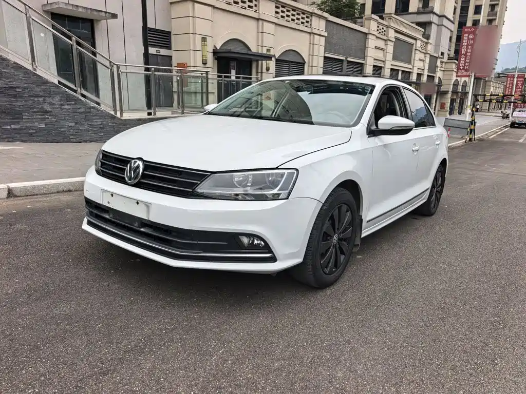 Volkswagen Sagitar 2017