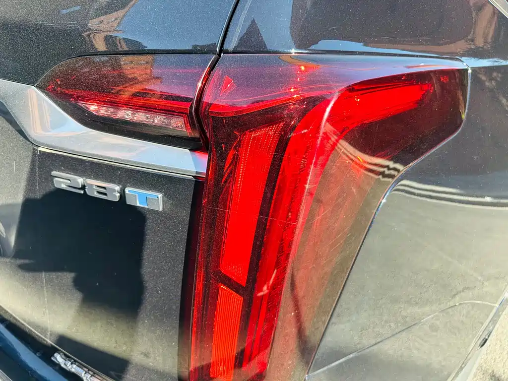Cadillac XT6 2022 — фото 22