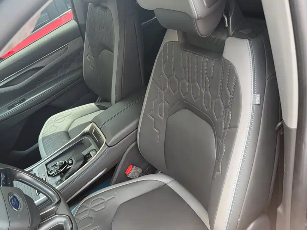 Ford Edge 2024 — фото 11