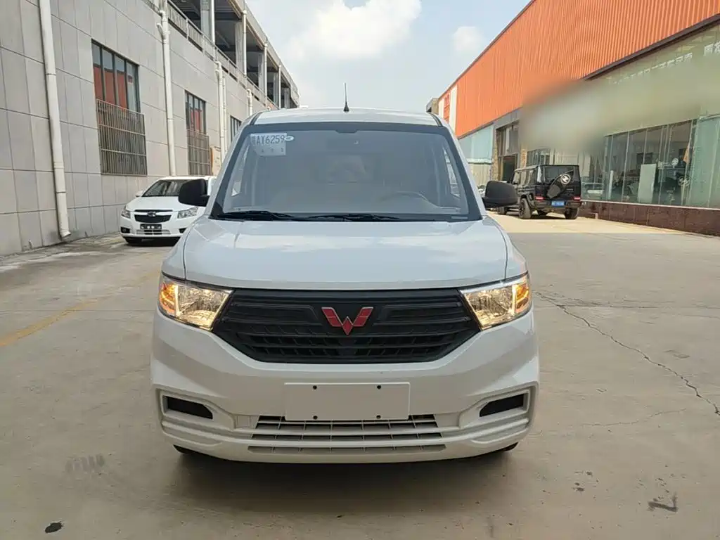 Wuling Hongguang V 2021