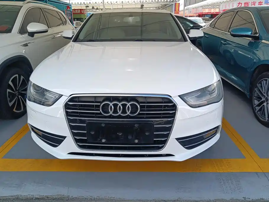 Audi A4L 2016