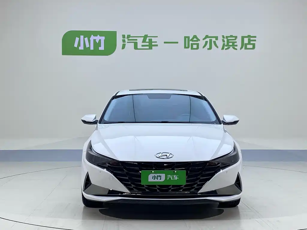 Hyundai Elantra 2023