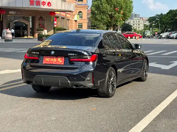 BMW 3 Series 2023