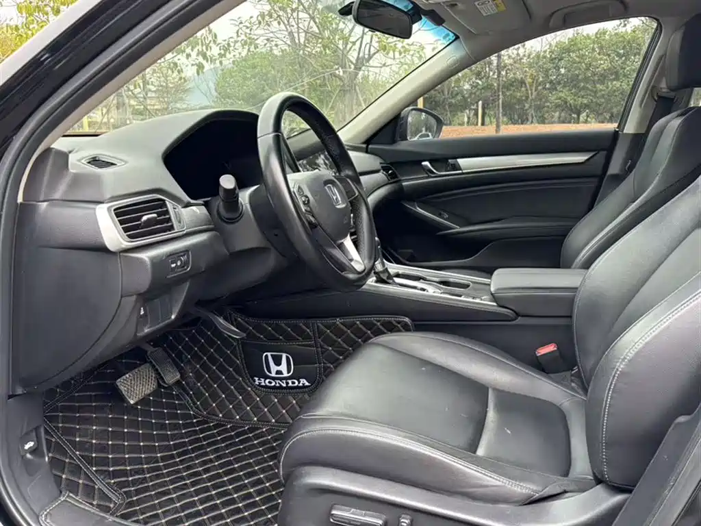 Honda Accord 2022 — фото 15