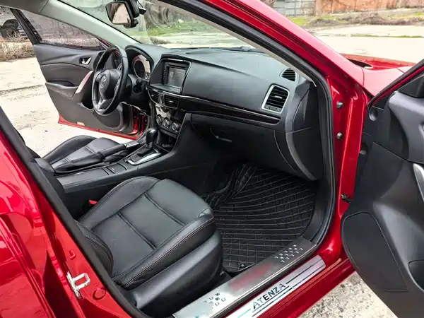 Mazda Atenza 2015