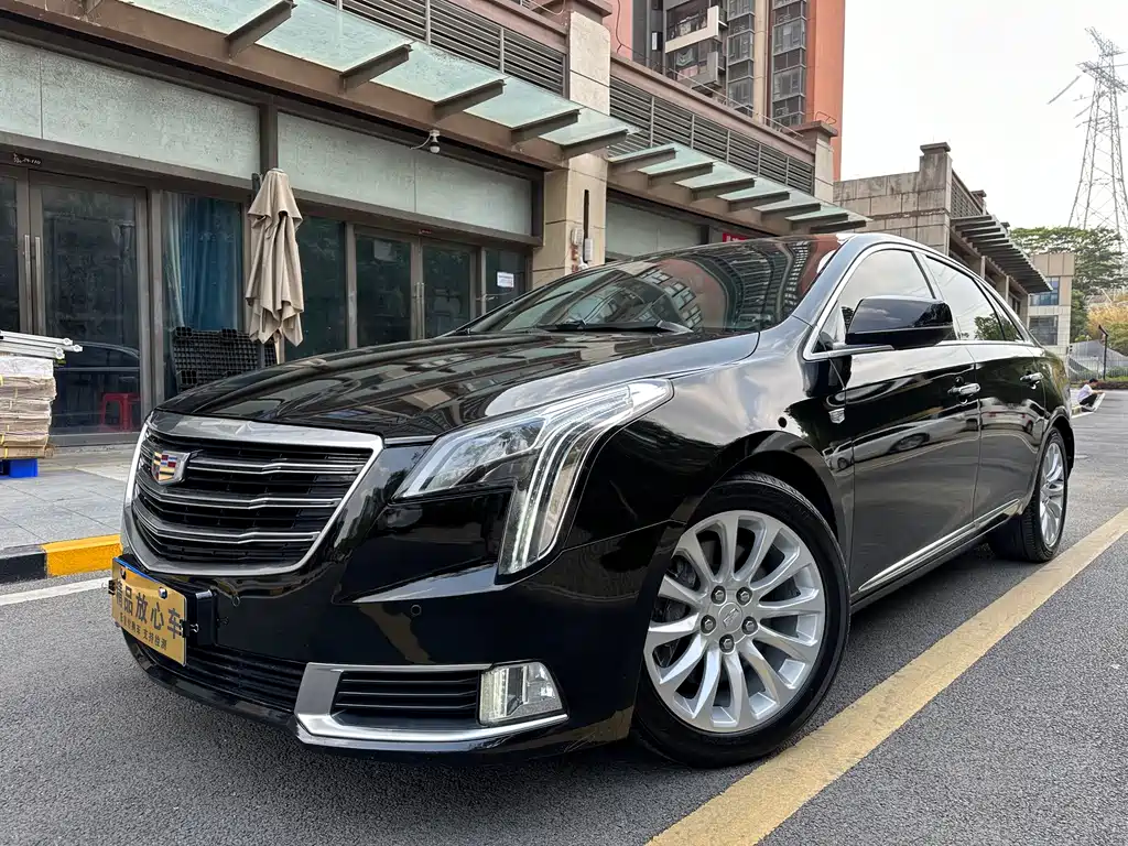 Cadillac XTS 2018 — фото 1
