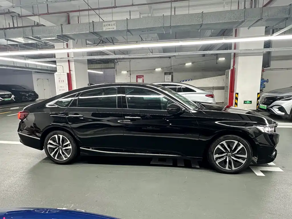 Honda Accord 2023 — фото 4