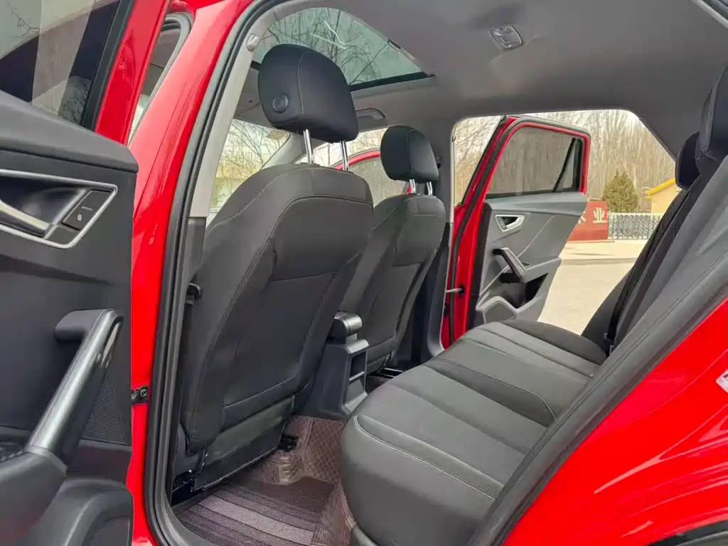 Audi Q2L 2020
