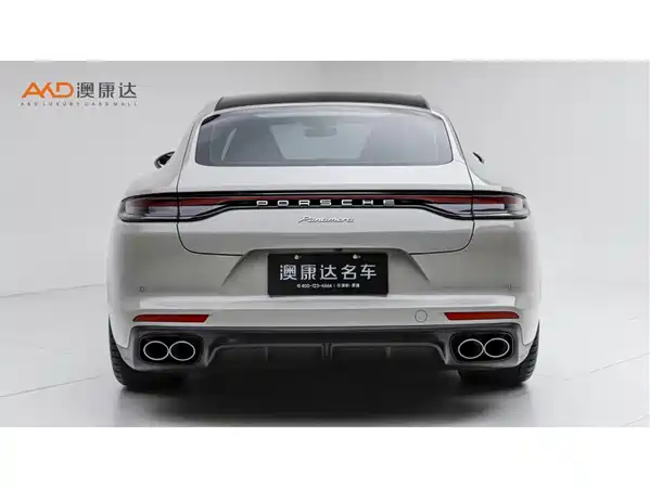 Porsche Panamera 2024