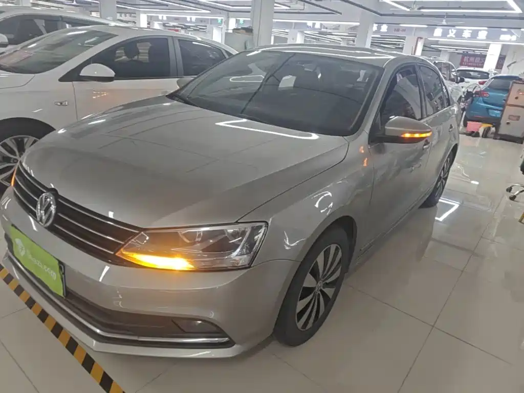 Volkswagen Sagitar 2017