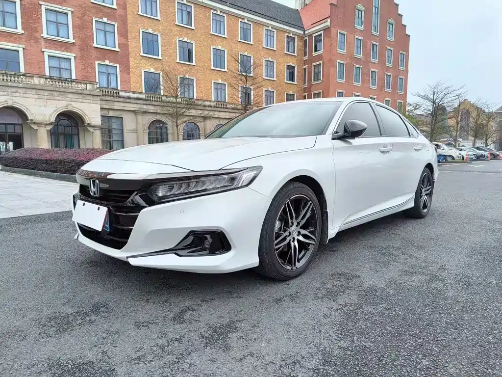 Honda Accord 2023 — фото 1