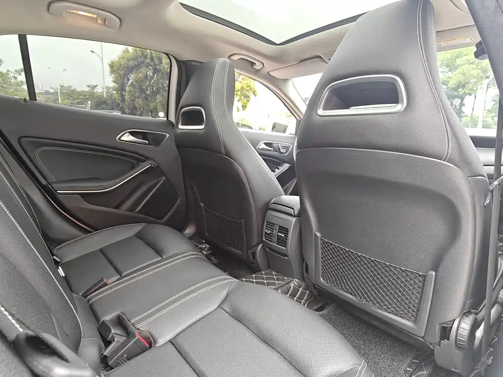 Mercedes-Benz GLA 2017 — фото 11