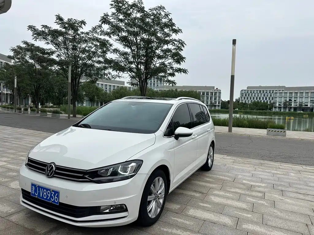 Volkswagen Touran 2022