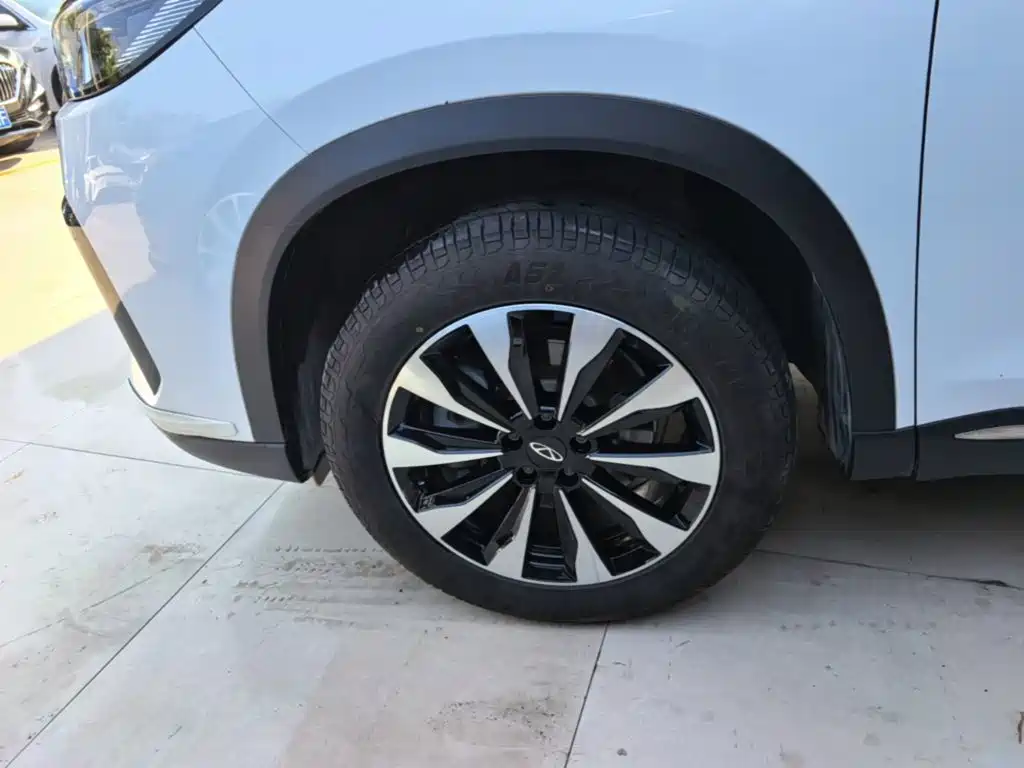 Chery Tiggo 8 PLUS 2025 — фото 23
