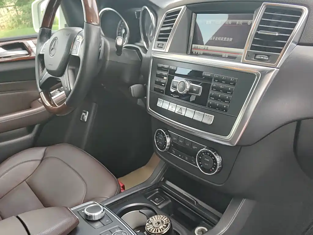 Mercedes-Benz M-Class 2013 — фото 15