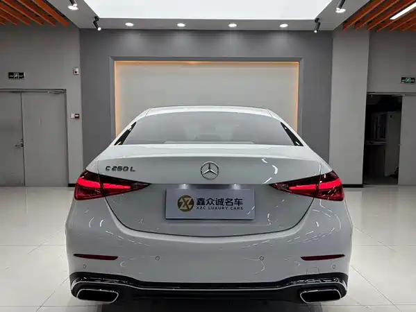 Mercedes-Benz C-Class 2025