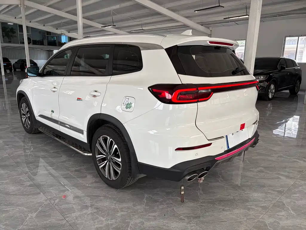 Chery Tiggo 8 2022 — фото 4