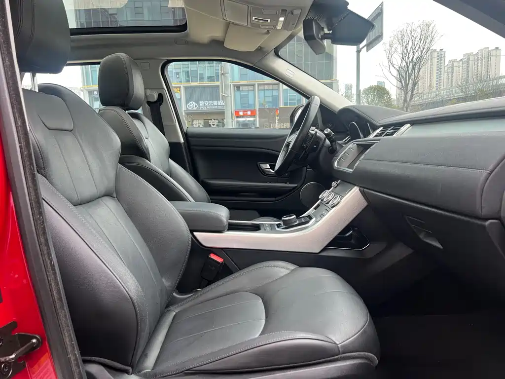 Land Rover Evoque 2017 — фото 11