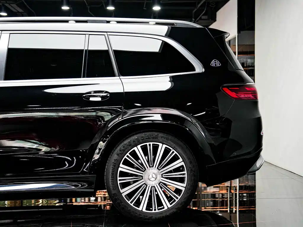 Mercedes-Benz GLS 2024 — фото 3