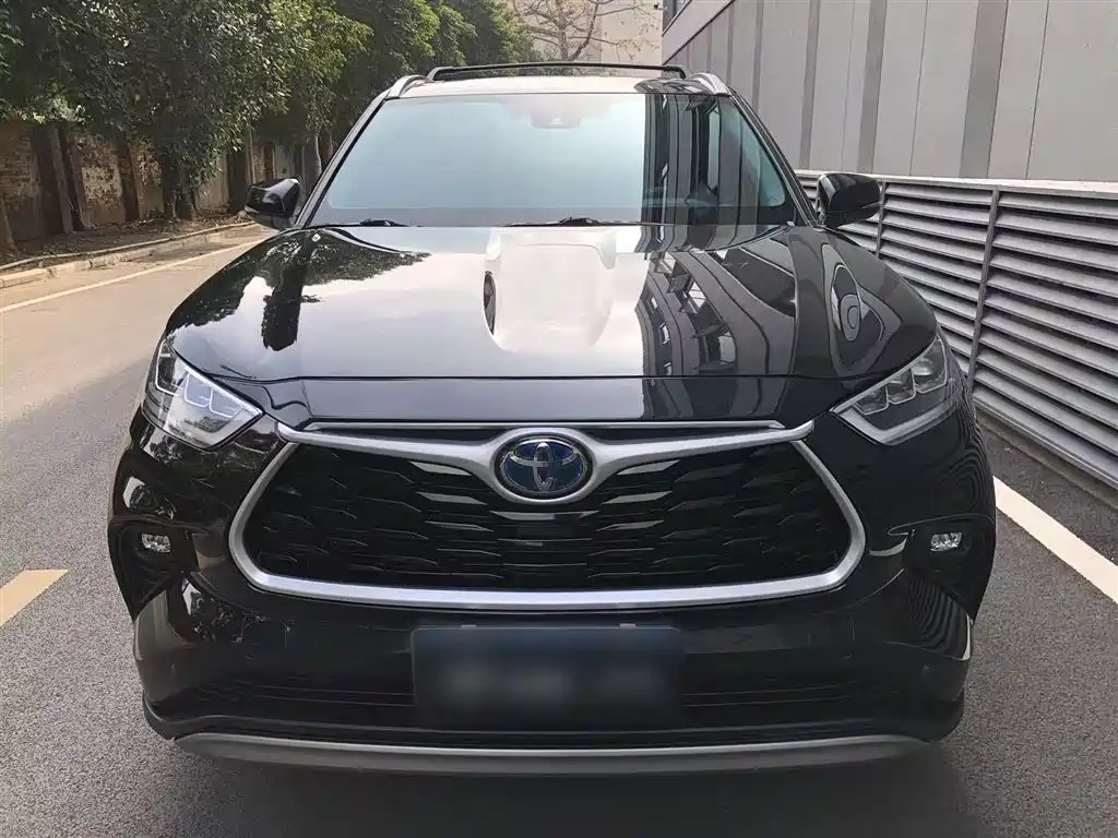 Toyota Highlander 2022 — фото 11