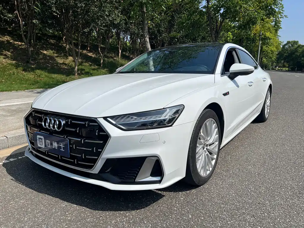 Audi A7L 2023 — фото 1