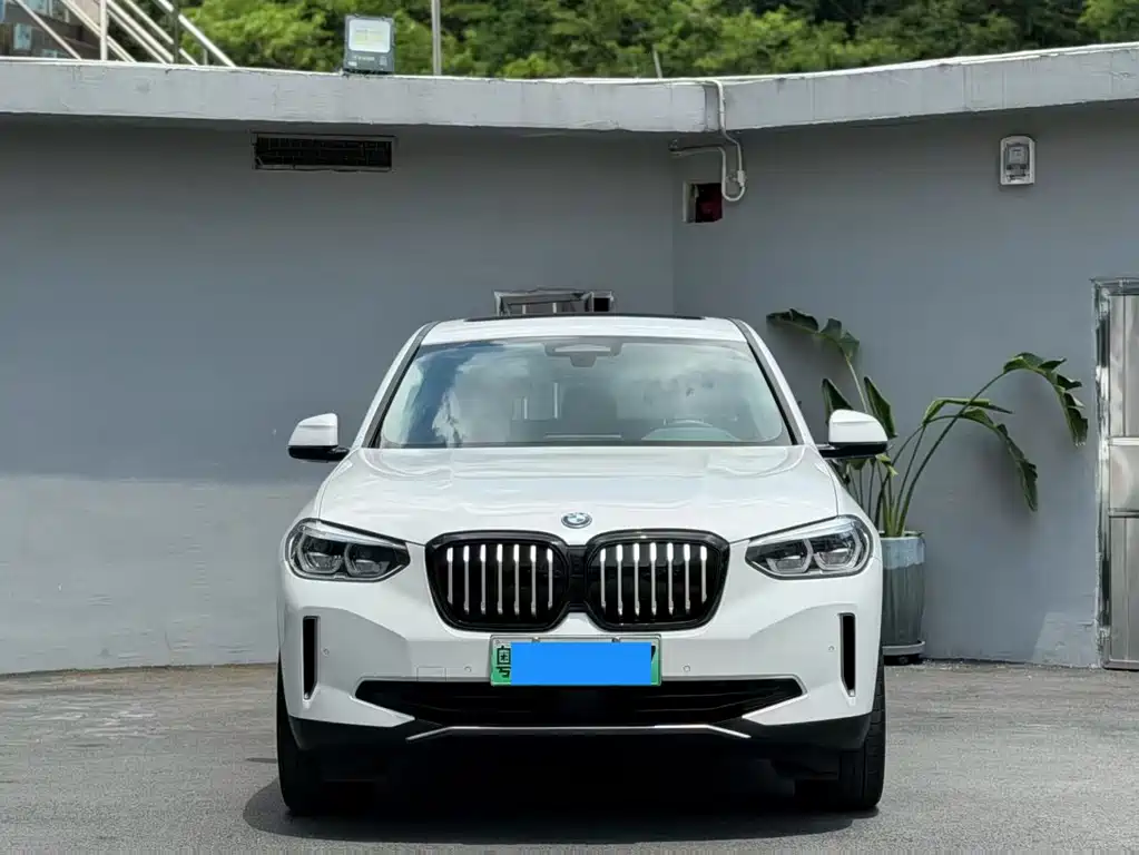 BMW iX3 2021 — фото 2