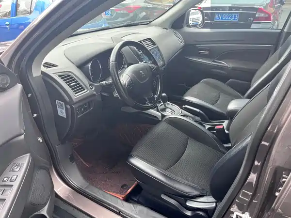 Peugeot 4008 2013