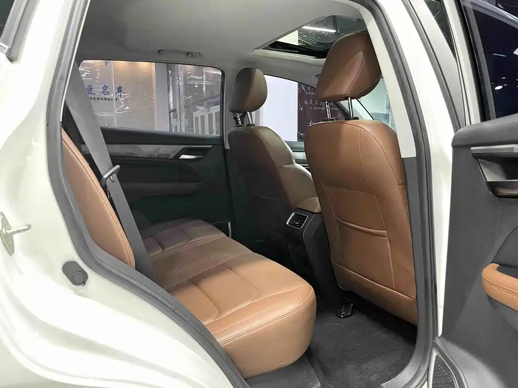 Geely Vision X6 2022 — фото 13