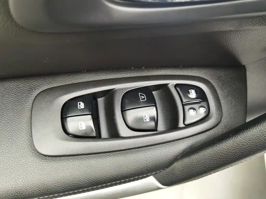 Renault Kadjar 2017 — фото 9