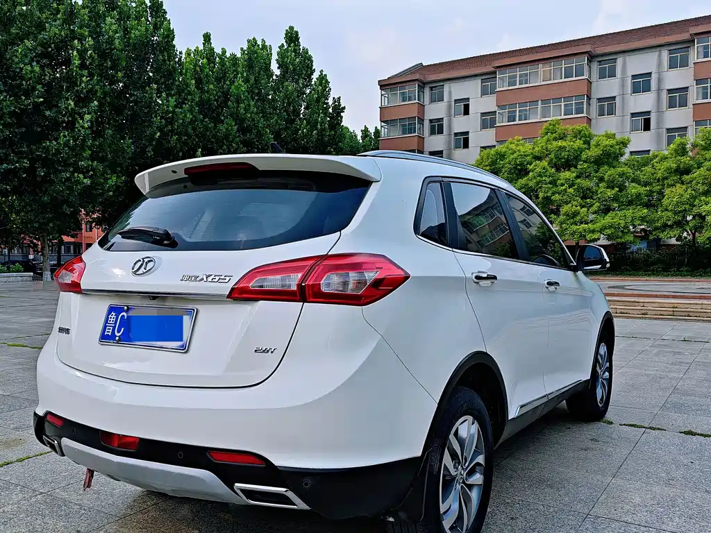 BAIC Shenbao X65 2015 — фото 11