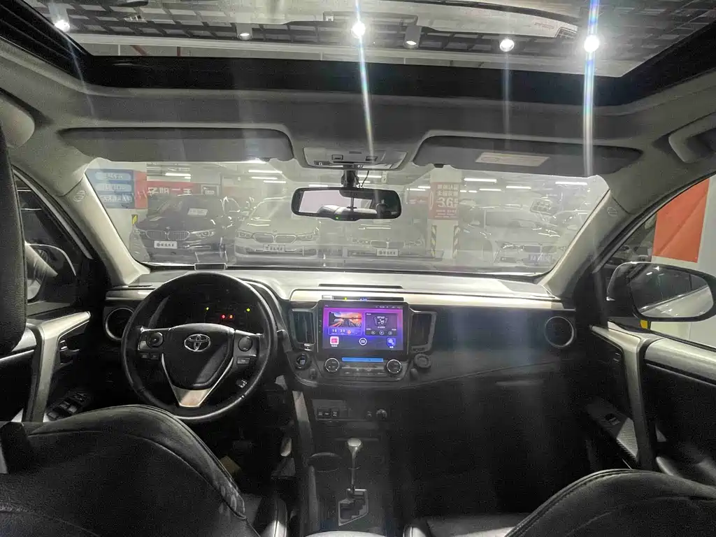 Toyota RAV4 2013 — фото 6