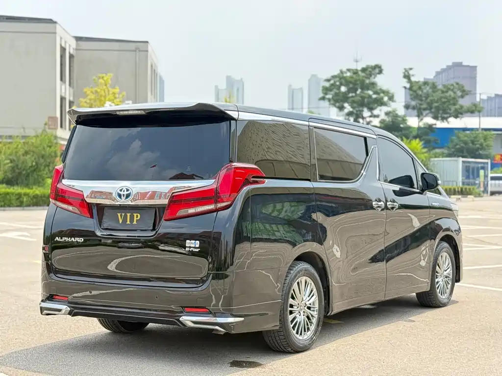 Toyota Alphard 2020 — фото 11