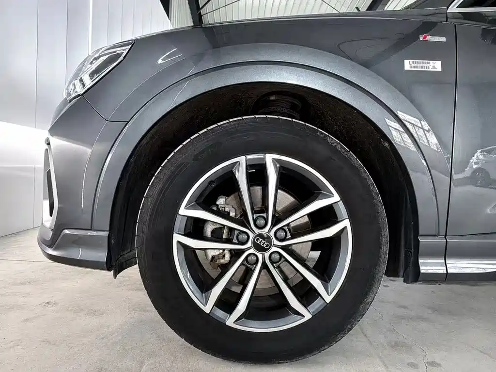 Audi Q3 2022 — фото 21