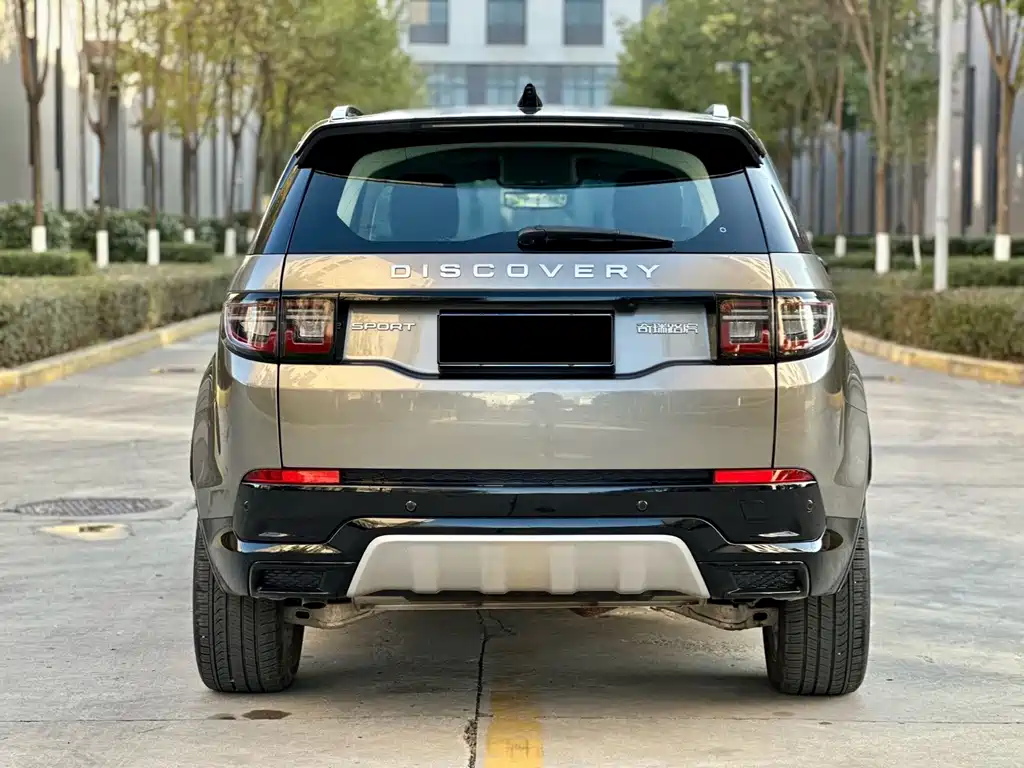 Land Rover Discovery Sport Hybrid 2024 — фото 13