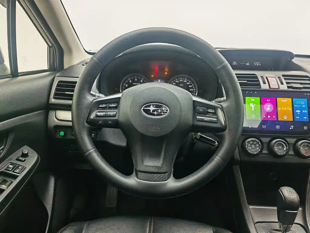 Subaru XV 2013 — фото 11
