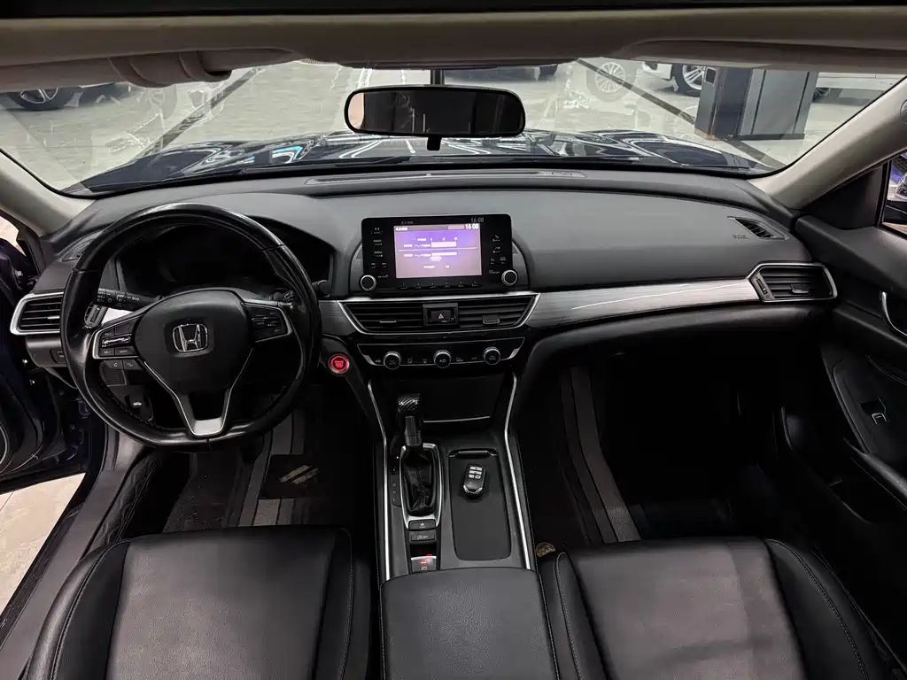 Honda Inspire 2020 — фото 13