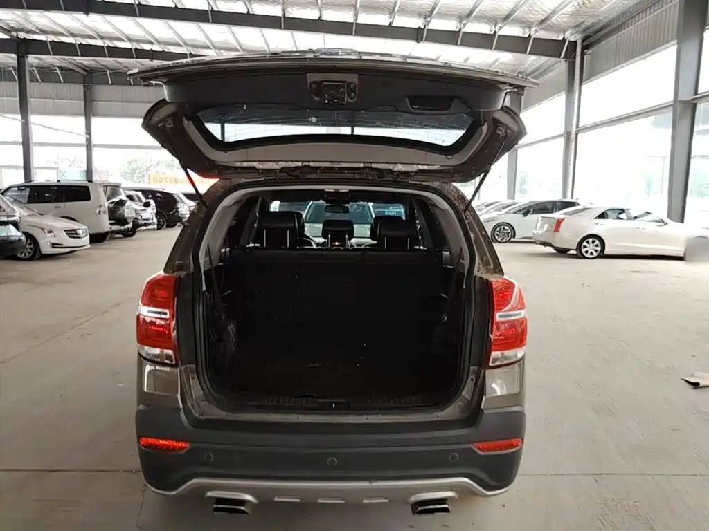 Chevrolet Captiva 2017 — фото 19