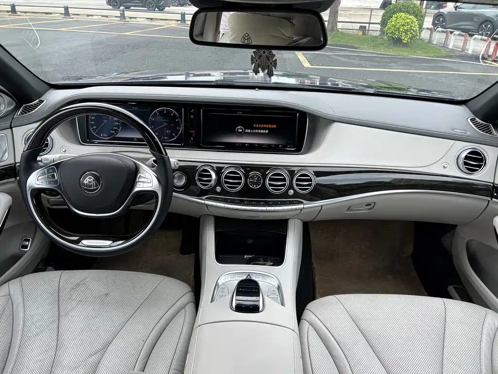 Mercedes-Benz Maybach S-Class 2016 — фото 13