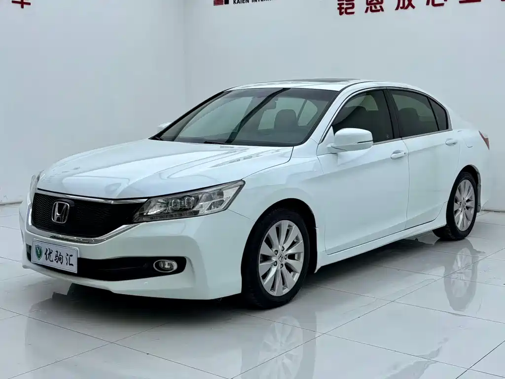 Honda Accord 2016 — фото 1