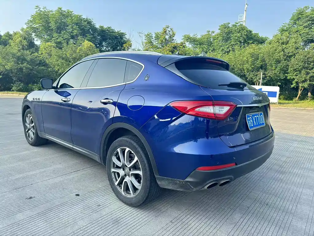 Maserati Levante 2018 — фото 6