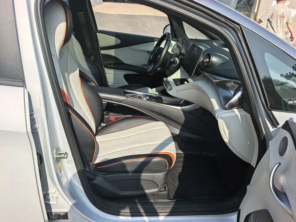 BYD Dolphin 2022 — фото 10